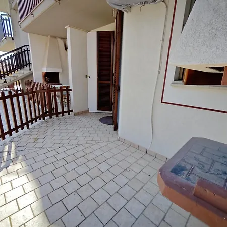 R30 Bilocale Conero Apartment *
